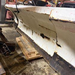 Blizzard 8-10’ Wide Out Plow