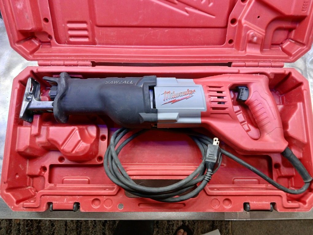 Milwaukee Sawsall Corded