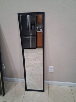 Wall mirror