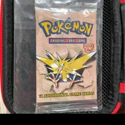 75$ a pack (WE SHIP AN DELIVER) new unsealed  packs of fossil and jungle an 3 team rockets