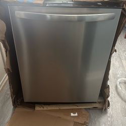 Frigidaire Top Control Dishwasher 