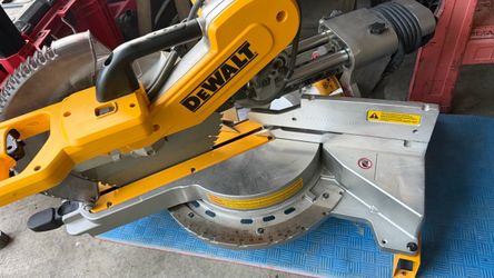 Dewalt  12’’ miter saw  and stand