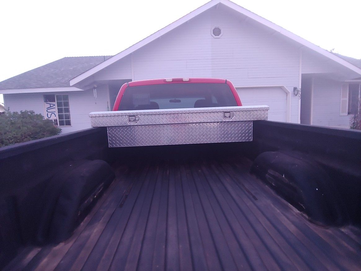 Truck Bed Tool Box