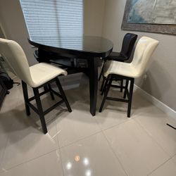Bar Table Top & Chairs