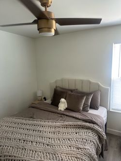 Queen bed & mattress