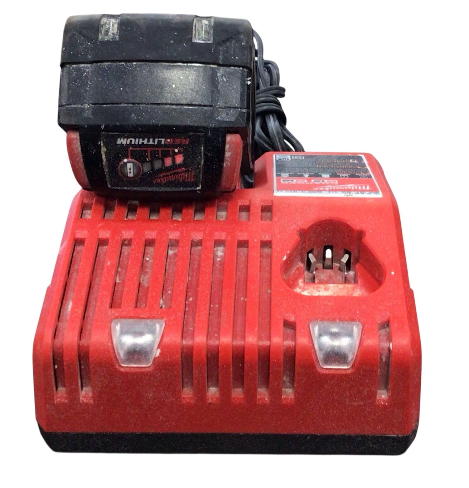 Milwaukee M12 and M18 12-Volt/18-Volt Lithium-Ion Multi-Voltage Battery Charger And Battery XC5.0