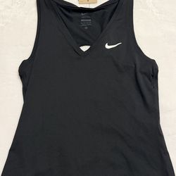 Nike Women’s Slim Fit Tank Top – Black – Size XS – New With Tags