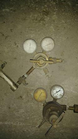 Pressure Gauges