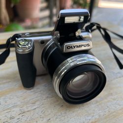 Olympus SP-800UZ Digital Camera