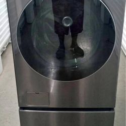 LG Washer/Dryer Combo All-in-One