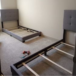 Twin Size Bed 