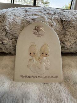 Precious Moments “1981 Charter Member” Plaque – Rare Collectors’ Club Piece