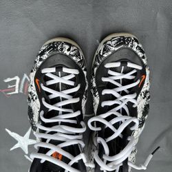  Nike Foams
