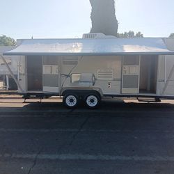 !!2003 Frontier 30ft!!!