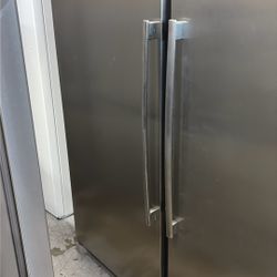 Frigidaire Upright Freezer 