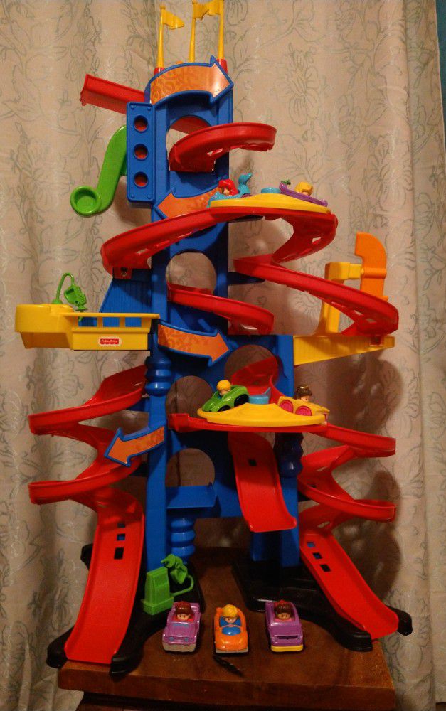 Fisher Price Little People Take Turns Skyway