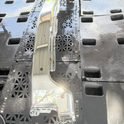 2019 - 2022 CHEVROLET SILVERADO 1500 FRONT BUMPER OEM