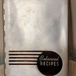 Vintage cookbook by Pillsbury Flour Mills 1933 1ST Edition aluminum Case Cookbook