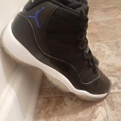 2016 OG Air Jordan Retro 11s " Space Jam" Size 4y