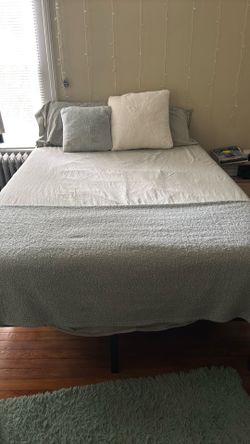 Queen size Bed Complete Set