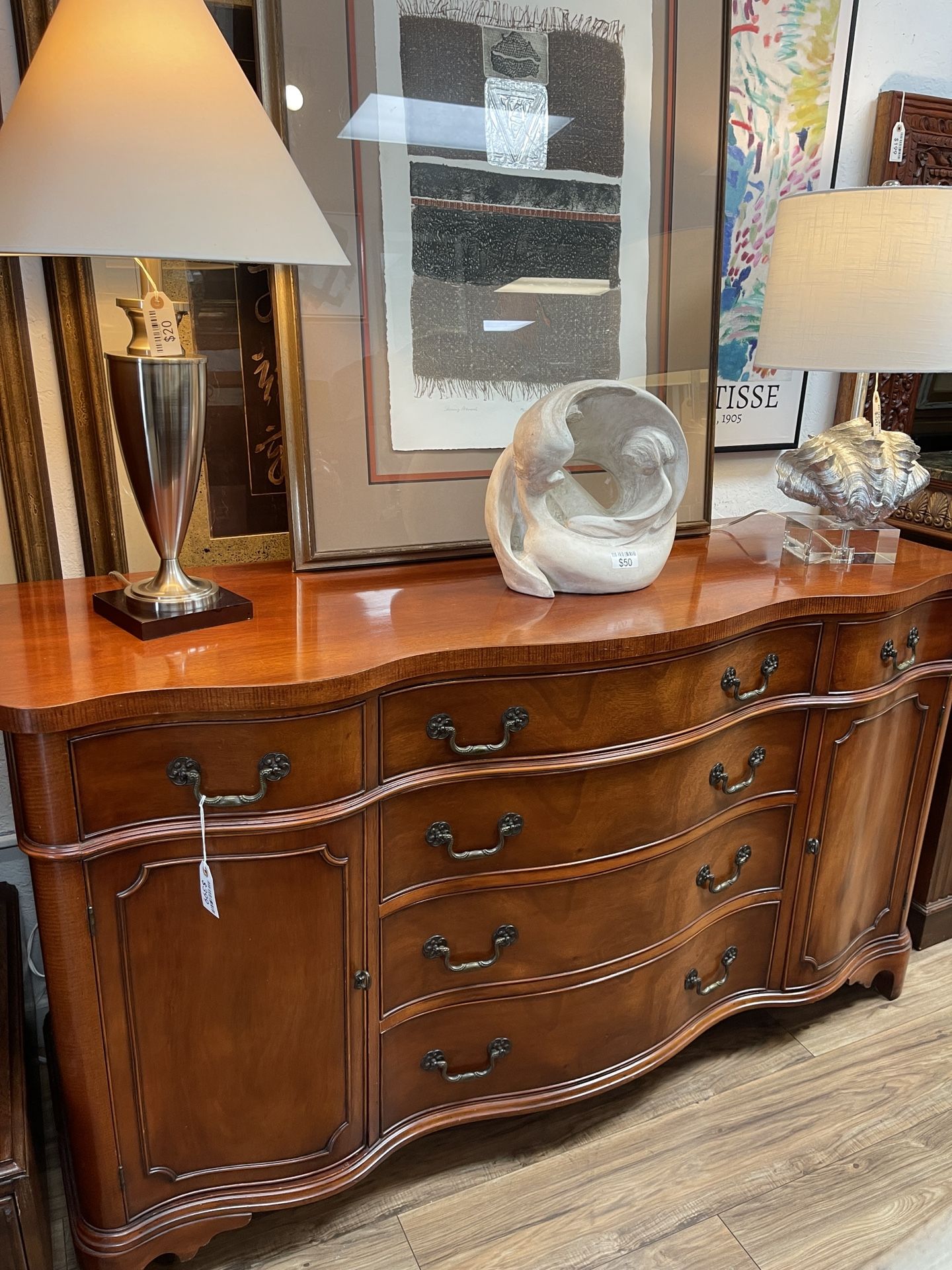 Dresser