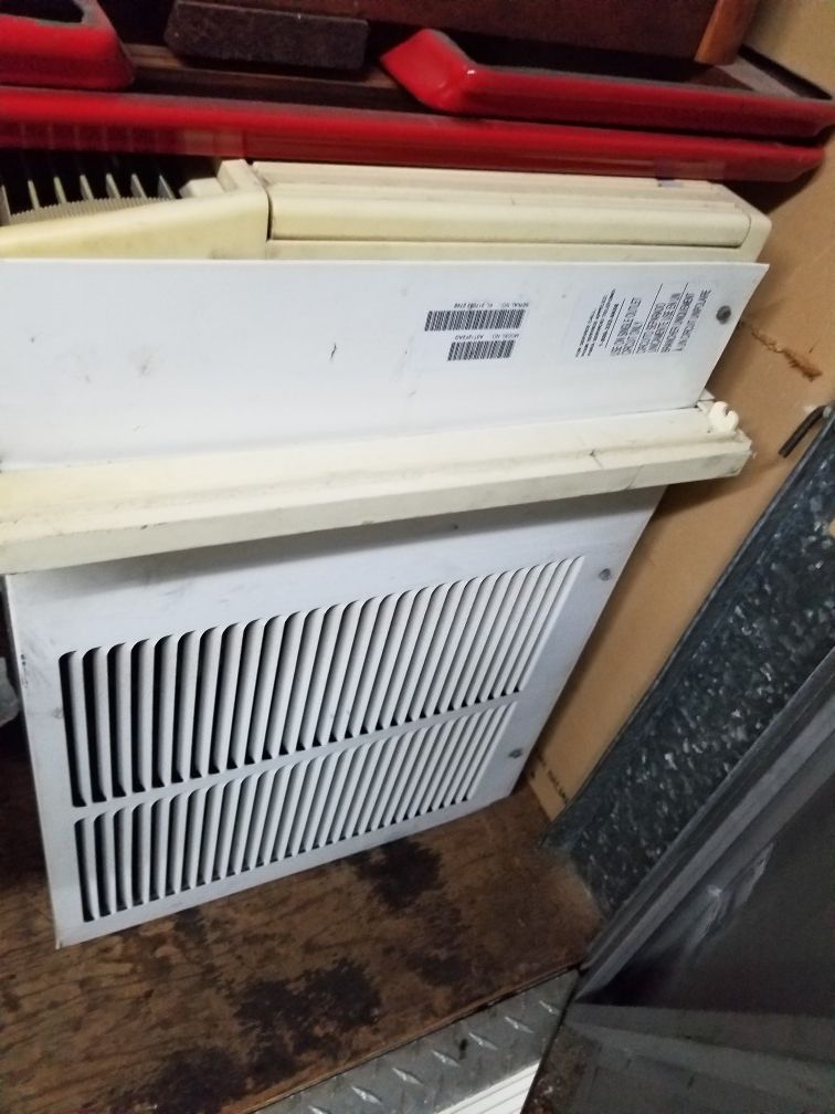 Fedders 12,000 BTU Air Conditioner