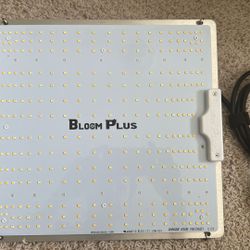 Bloom Plus grow light