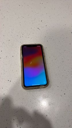 iPhone 11 unlocked - back glass cracked