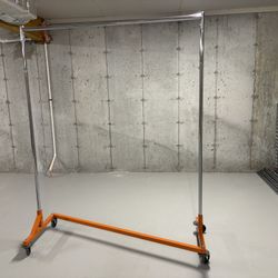 U-Line Clothing rack w/Cover 