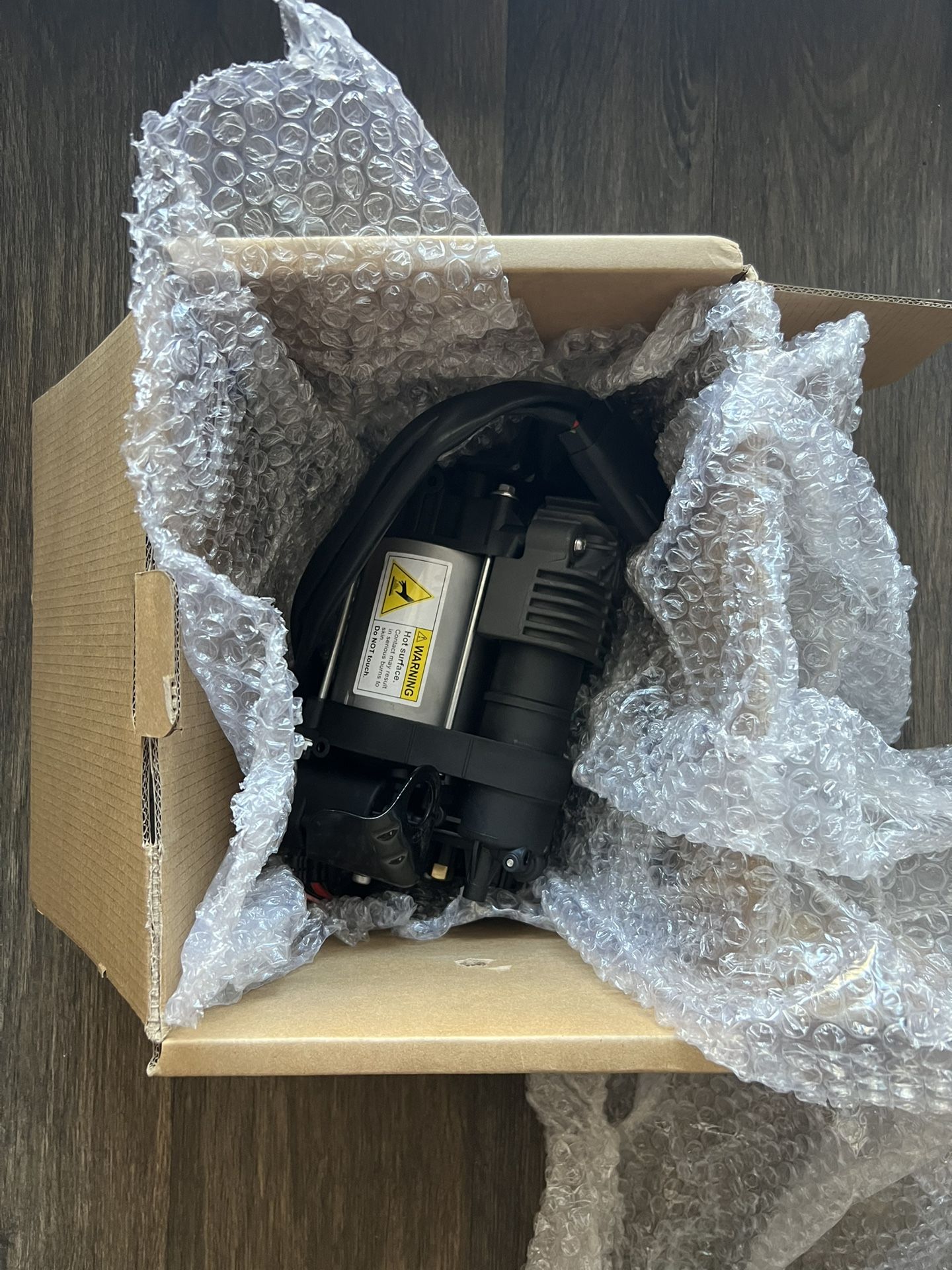 Air Suspension Compressor for Jeep Grand Cherokee and Ram