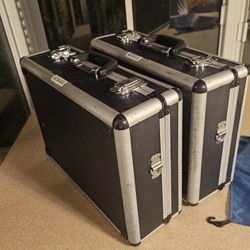 ×2 Storage Containers 
