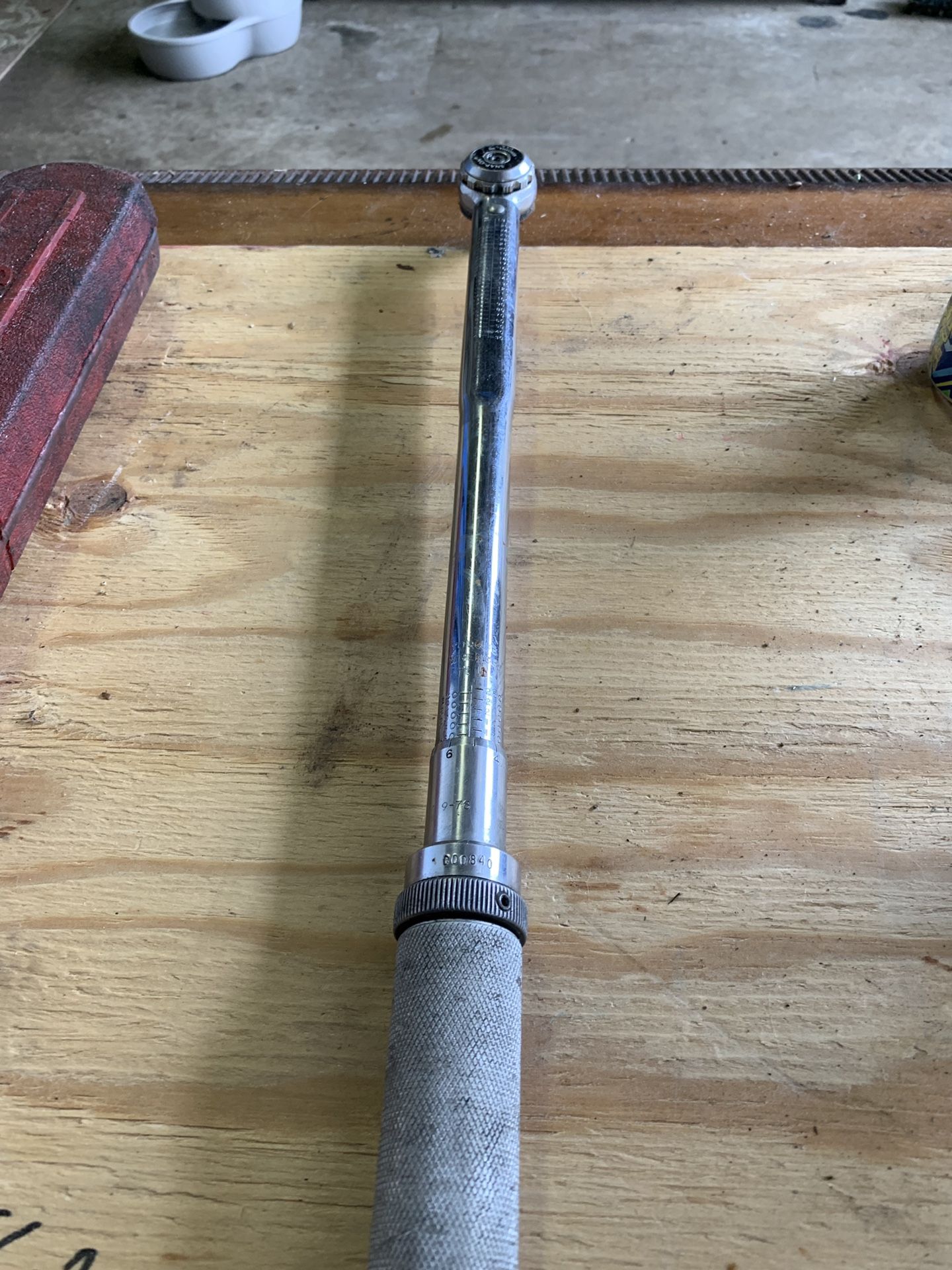 Snap on click - type 1/2 drive torque wrench $125