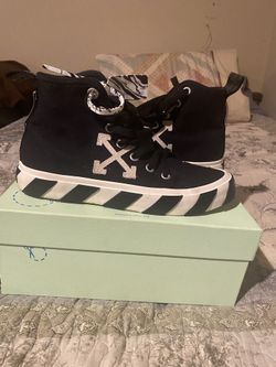 Off White Mid Top Vulcanized Black/white