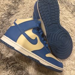 ***Nike Dunks  Nature Light Khaki Star ***