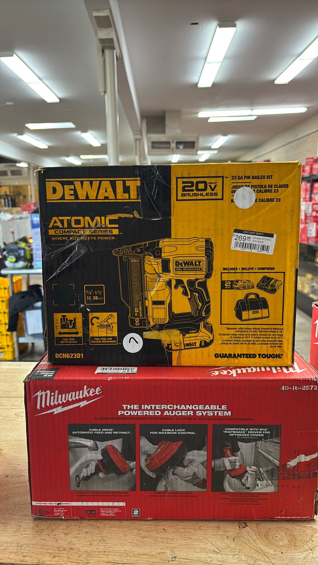 Dewalt ATOMIC 20V MAX Lithium Ion Cordless 23 Gauge Pin Nailer Kit with 2.0Ah Battery and Charger
