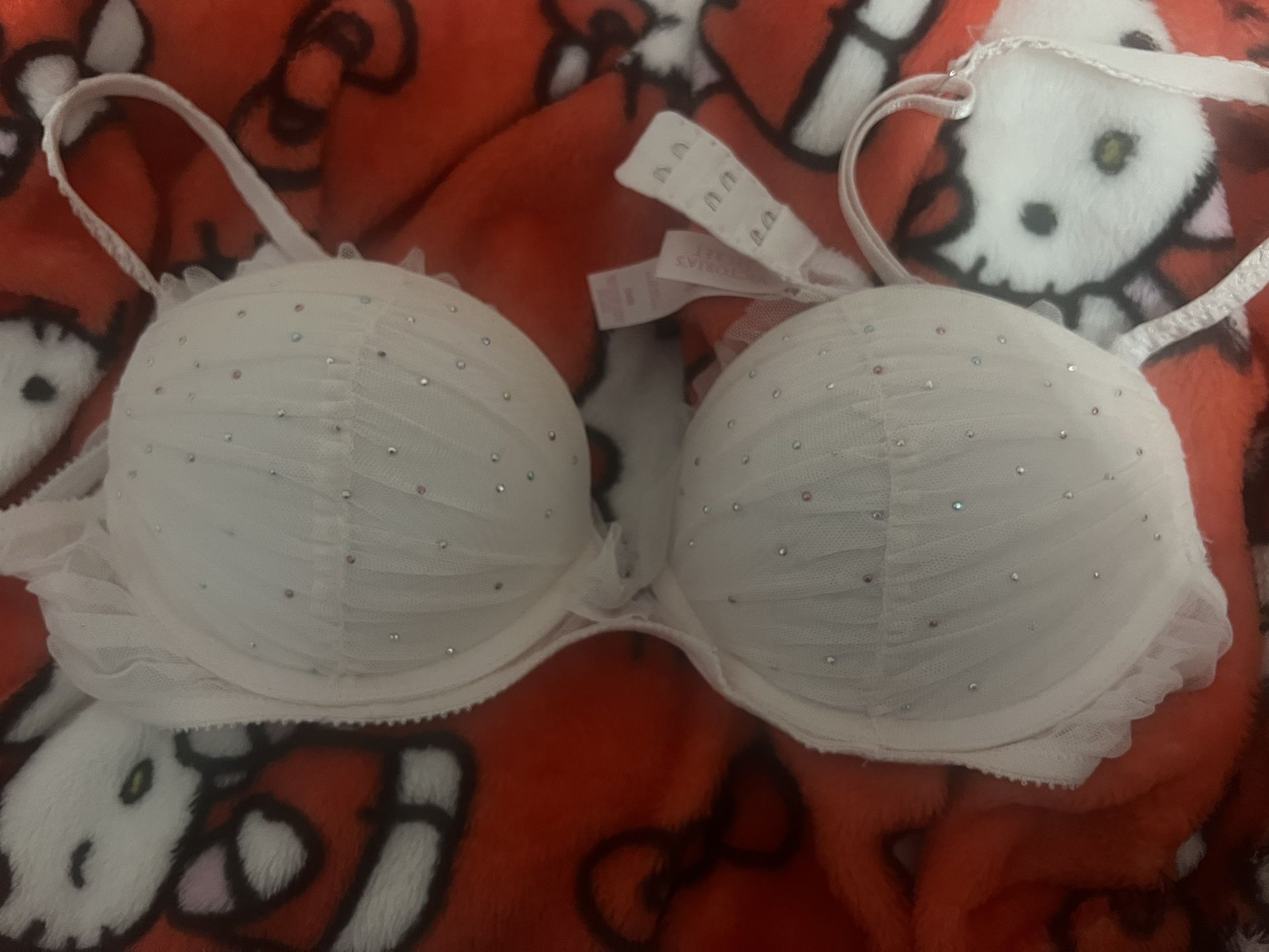 Victoria’s Secret White Toule And Rhinestoned Push-up Bra Size 34B