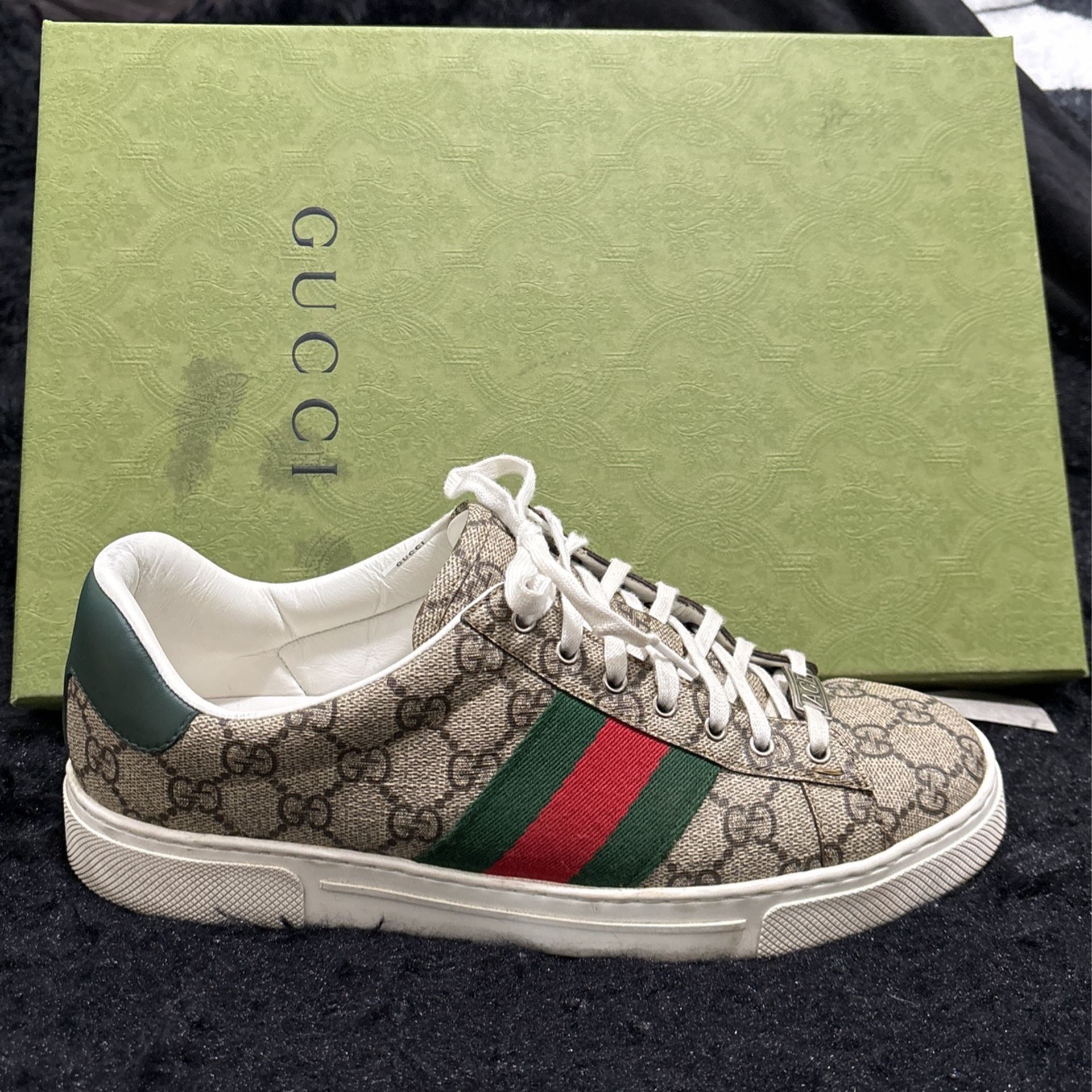 Men Gucci Size 7.5