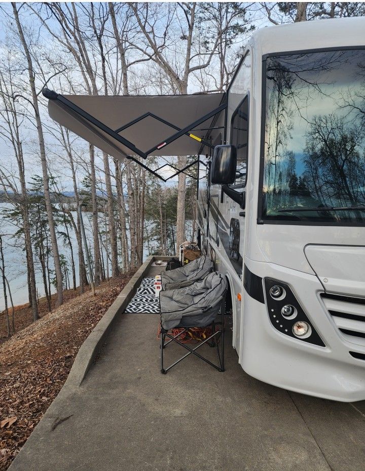 2023 Fleetwood Flair 28A
