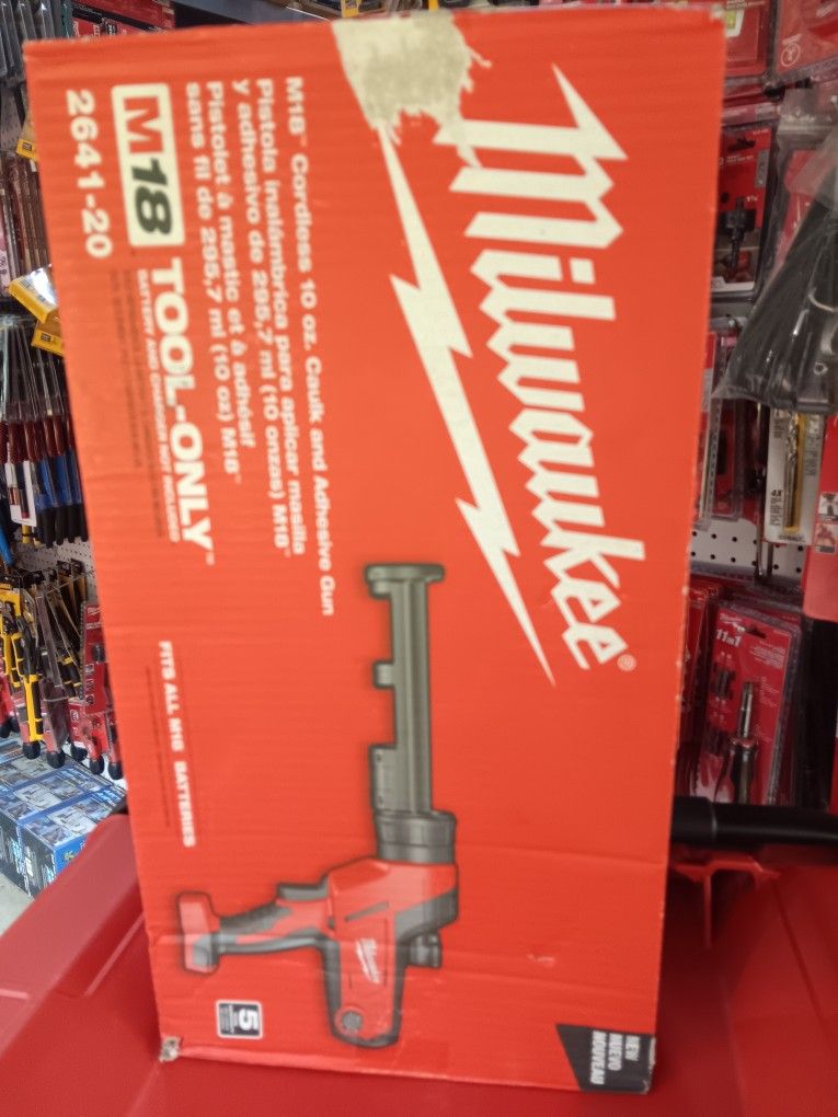 Milwaukee M18 Cordless 10oz. Caulk and Adhesive Gun. Tool-Only