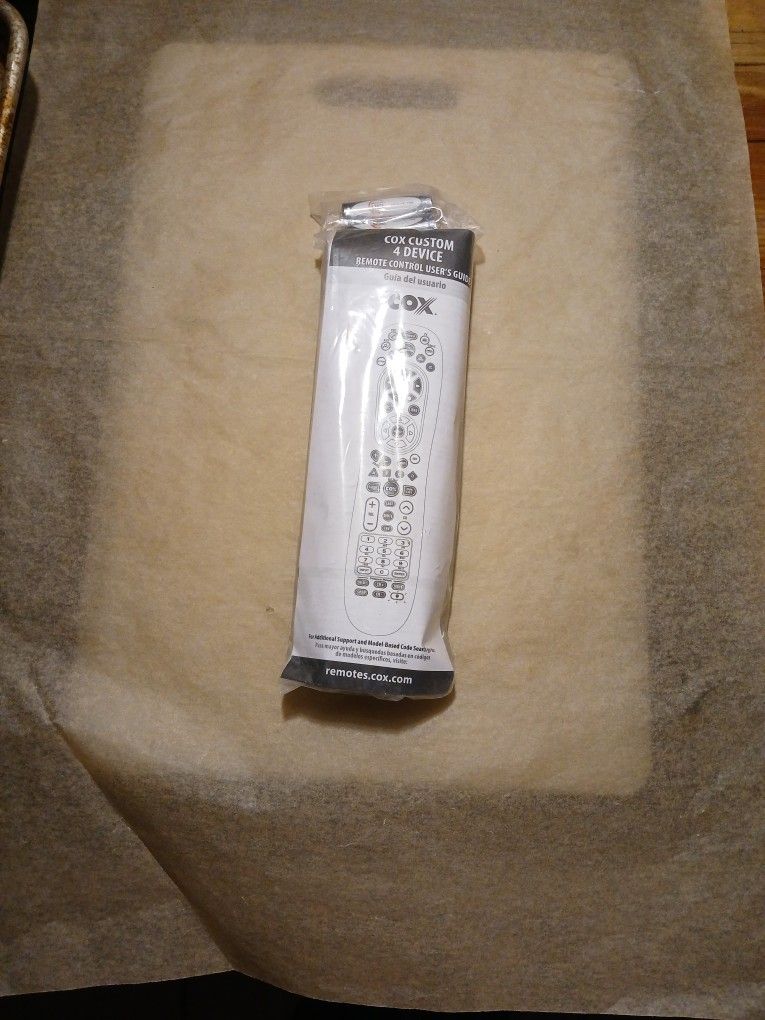 Cox Custom 4 Device Remote Control URC-8820-CISCO