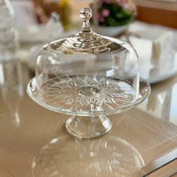 Glass cake stand with Domed lid
