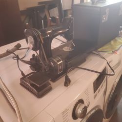 Singer 221 Sewing Machine Original 