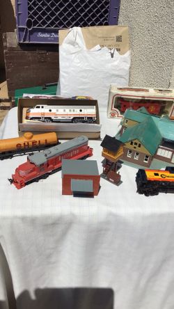 Vintage mixed lot of HO scale tyco/ and Bachman trains 🚂