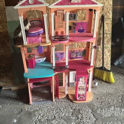 Doll House 