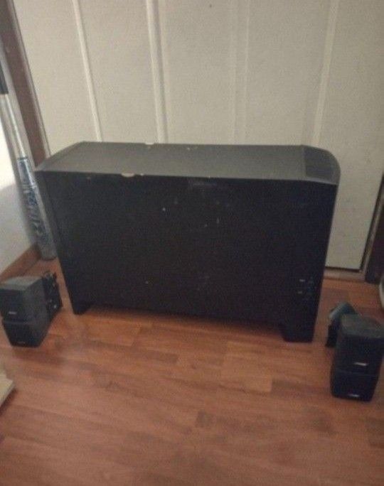 Bose 5 Piece Speaker System Tested And Works Great