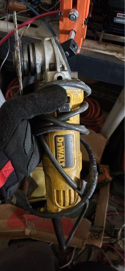Small Dewalt blender Small DeWalt grinder