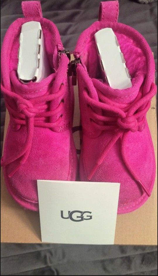 UGG Neumel II Chukka Boot - Toddler / Little Kid - Rock Rose