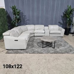 Full Grain Leather Macy’s Reclining Sectional Sofa (Delivery Available!! )