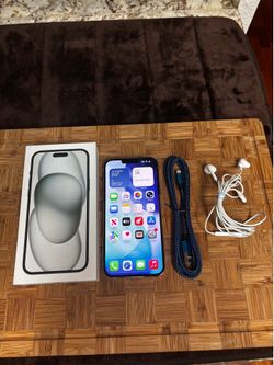 Unlocked Apple iPhone 13 Pro Max 128GB silver compatible with any carrier