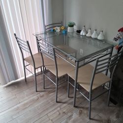 Table With 4 Dining Table 